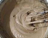 Foto langkah ke 3 dari resep Brownies Kukus Lapis Keju.