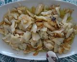 Foto do passo 1 de Bacalhau assado com migas de espinafres e feijão com batatas cozidas e salteadas