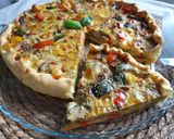 Une image de l'étape 10 de Tarte salée aux poivrons, courgettes et mozzarella.