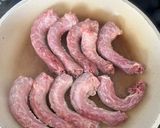 A picture of step 2 of Balsamic vinegar chicken necks -cook every part.