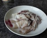 Foto del paso 1 de la receta: Calamares afogaos con patatas
