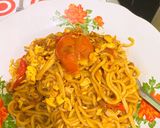 Foto langkah ke 5 dari resep Mie Goreng Nyemek.