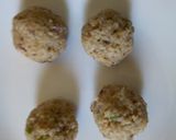 A picture of step 5 of Chibundiro Rice Balls.