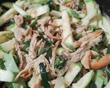 A picture of step 4 of Chicken and Poblano Peppers with Zucchini (My Style 'Alambre').
