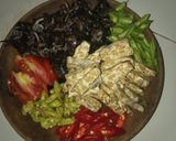 Foto langkah ke 1 dari resep Oseng cumi hitam tempe.