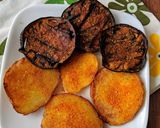 A picture of step 8 of Fried brinjals and potatoes.