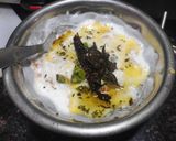 A picture of step 3 of Onion tomato raita.
