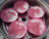 Foto langkah ke 3 dari resep Kue Talam Gradasi Red Velvet.