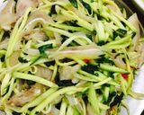 Hình bước làm 4 của món Nộm xoài tai heo(Gỏi xoài tai heo)