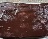 Foto del paso 19 de la receta: 🍌Torta helada / Postre banana split - con dulce de leche y mantequilla de maní bañado en chocolate🍌