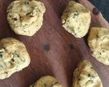 Dry Methi Leaves In Missi Roti On Tava recipe step 4 photo