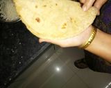 A picture of step 6 of Roti ke double layer tringle shape pizza.