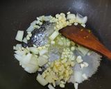 Foto langkah ke 2 dari resep Tumis pokcoy bawang putih.