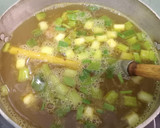 Foto langkah ke 3 dari resep Bubur Ayam Kuah Soto.