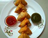 चटपटे समोसे (Chatpate Samose recipe in Hindi) रेसिपी चरण 7 फोटो