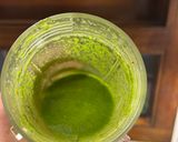 Foto del paso 2 de la receta: Chimichurri pizzero (tipo pesto para pizza)