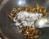 A picture of step 2 of Kartule bhaji.