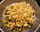 A picture of step 4 of Conchiglie con Zucchine e Sopressa.