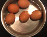 Foto del paso 1 de la receta: Huevos rellenos