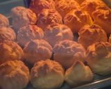 Foto langkah ke 4 dari resep Strawberry Matcha Choux.