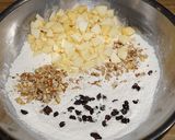 Foto del paso 1 de la receta: Queque de bananas con manzanas pasas y nueces