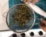 Foto del paso 1 de la receta: Croquetas de pescado, pencas y arvejas