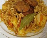 Foto del paso 6 de la receta: Albóndigas de atún en latas con patatas y fideos