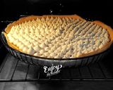 Une image de l'étape 15 de Tarte au pamplemousse meringuée à la pistache.