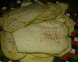 Foto del paso 1 de la receta: Tortilla de berenjena, queso mozzarella y aogao de tomate