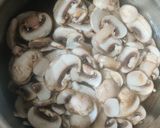 A picture of step 2 of Mushroom pulao.