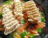मैगी सैंडविच पकौड़ा (maggi sandwich pakoda recipe in Hindi) रेसिपी चरण 2 फोटो