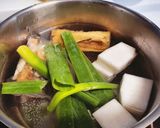 Foto langkah ke 4 dari resep Sujebi, Cara baru makan mie.