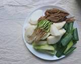 A picture of step 2 of Vegetarian Dumplings – Secret to a Rich Broth Without MSG.