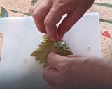 Φωτογραφία βήματος 4 της συνταγής Ντολμαδάκια της Μεγάλης Πέμπτης