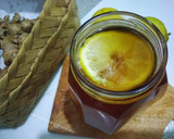 Foto langkah ke 2 dari resep Minuman Jahe Lemon.