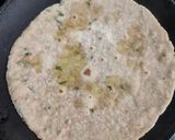 A picture of step 4 of Singhare flour paratha.