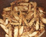 A picture of step 5 of Apple and pear chicken tikka stir fry with rice.