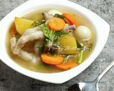 Foto langkah ke 5 dari resep Sop Ceker Telur Puyuh Sayuran.