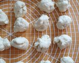 Foto langkah ke 2 dari resep UNTIR GULA (KUE ANGKA 8 KUE KEPANG KUE PLINTIR KUE TAMBANG).