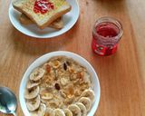 Foto langkah ke 5 dari resep Banana Trail Mix Oatmeal.