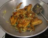 Foto langkah ke 4 dari resep Chicken Wings Teriyaki.