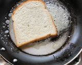 A picture of step 2 of Mayonnaise Sandwich.