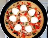 รูปขั้นตอนการทำที่ 2 ของ ไข่ต้มชีสออมเล็ต boiled egg cheese omelette
