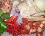 Foto langkah ke 2 dari resep Sambal Goreng Krecek-Tahu- Kentang - Daging.