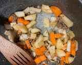 A picture of step 5 of Syrian style leek stew with ground meat.