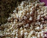 Foto langkah ke 4 dari resep Pop Corn Caramel ala bioskop XXI yg simpel.