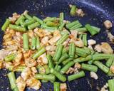 ผัดอกไก่พริกแกง วิธีทำสูตร 2 รูป