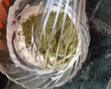A picture of step 3 of Matcha green chocolate bars.
