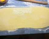 Nagyon könnyű gyors és finom sajtos háromszög recept fázis 3 fotója