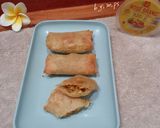 Foto langkah ke 5 dari resep Lumpia Ayam Kari.